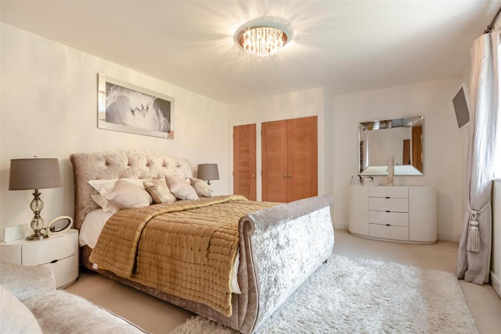 8557201-interior19.jpg