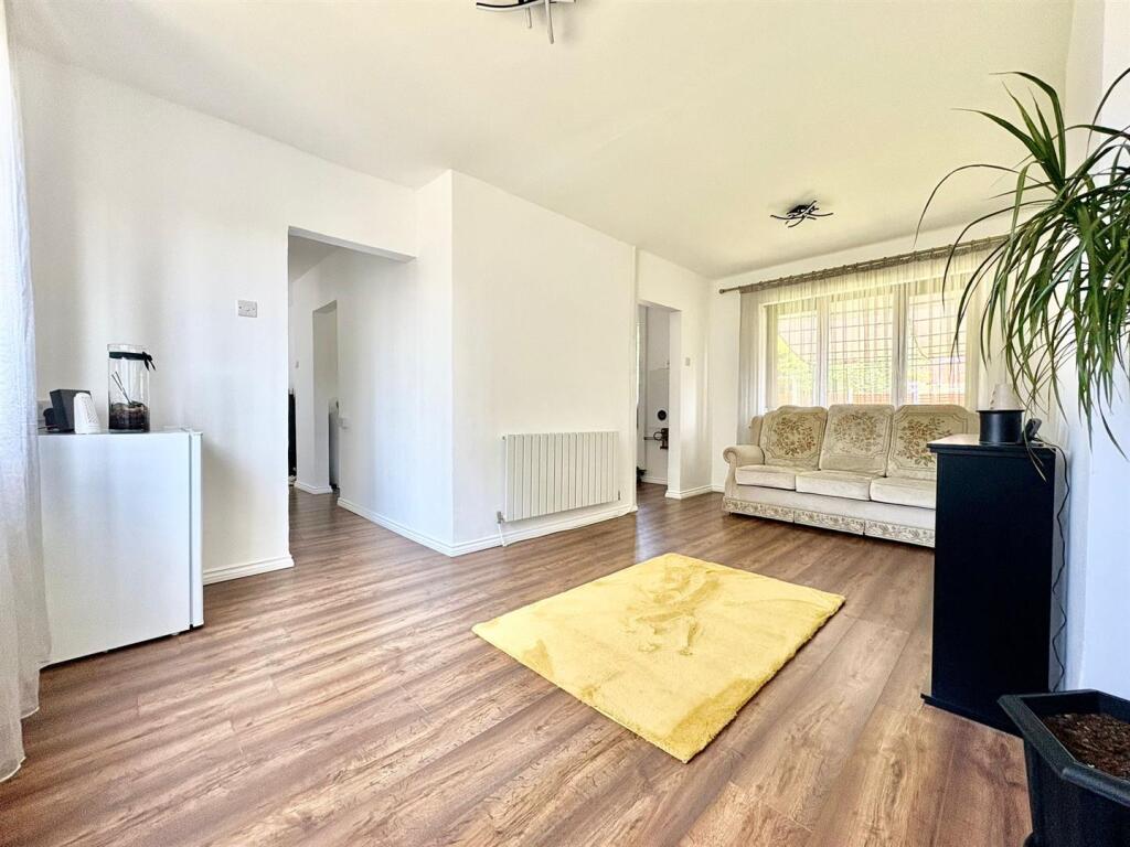 PHOTO-2025-06-20-15-33-57 3.jpg