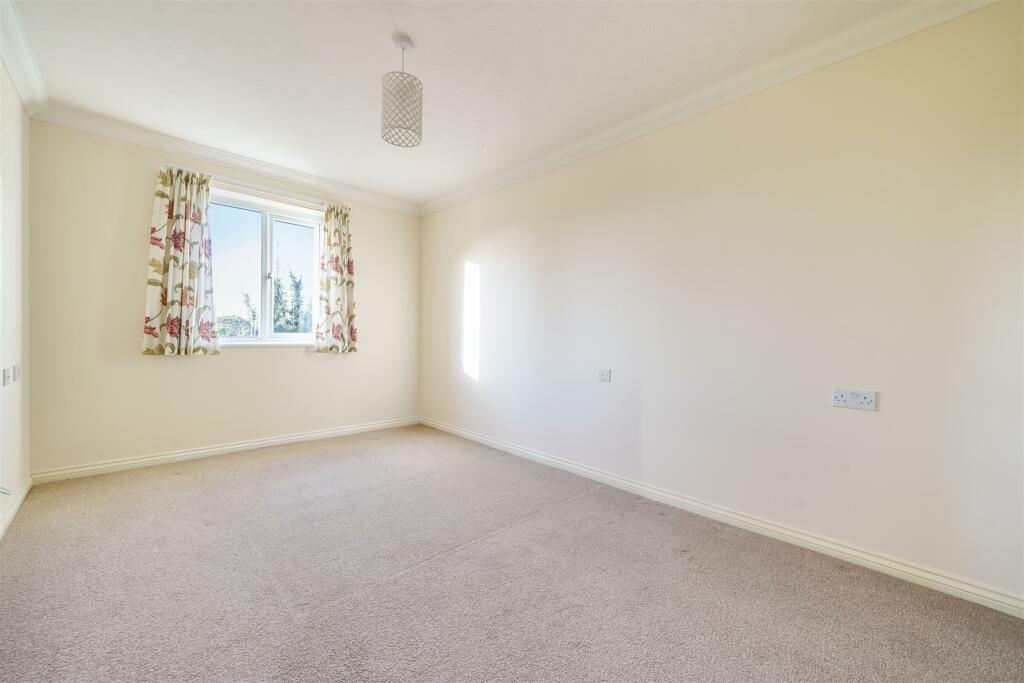 Bedroom.jpg