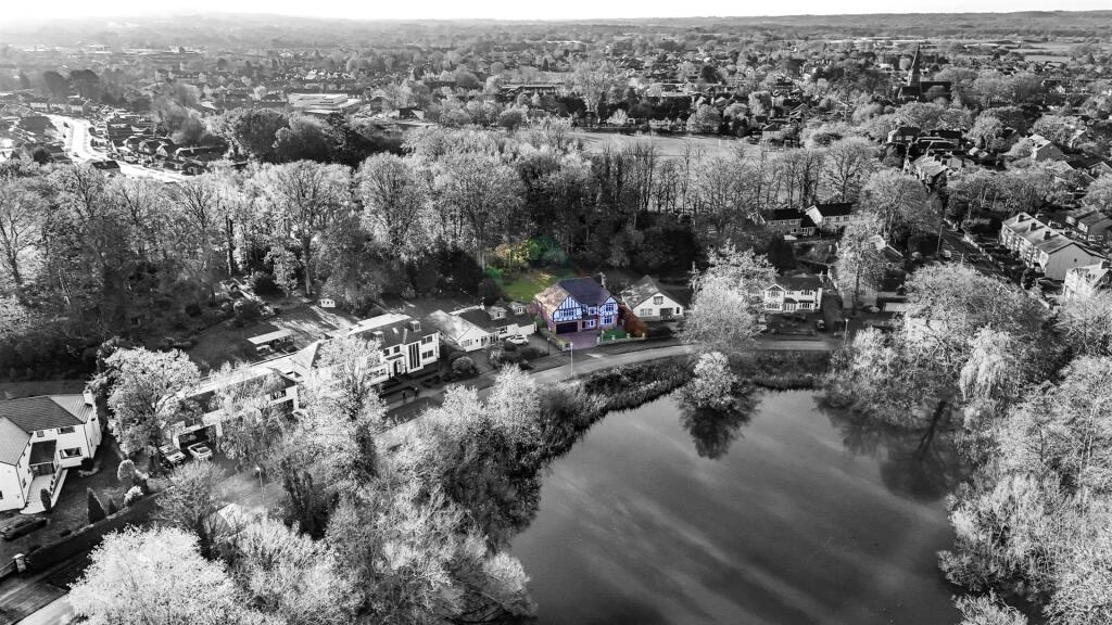 dji_fly_20251113_095432_0013_1763049943710_photo c