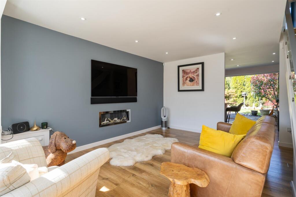 30 Chivington Close_16.jpg