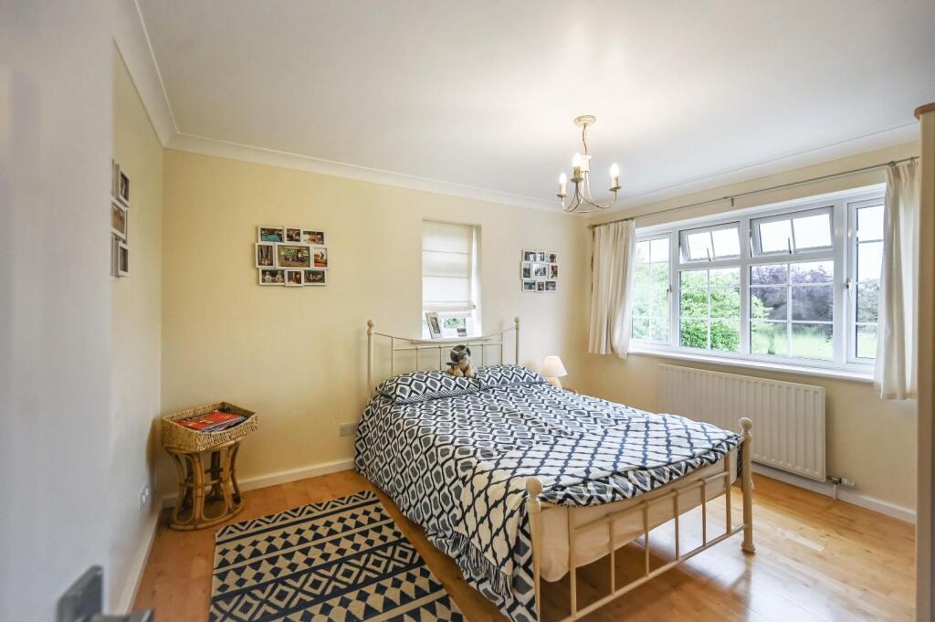 4 Church Close Ph107.jpg