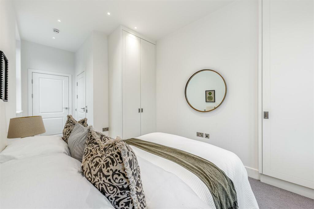 Flat 2 -  8 Twyford Avenue-8.jpg