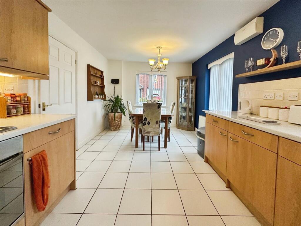 c5979141--4F2C-B13A-6FBA80DEE540-29618-0000290B015