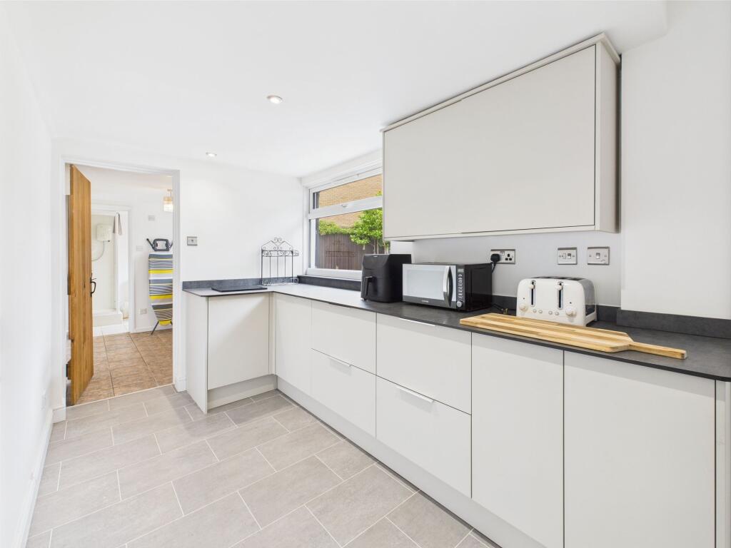 Kitchen/Breakfast Room