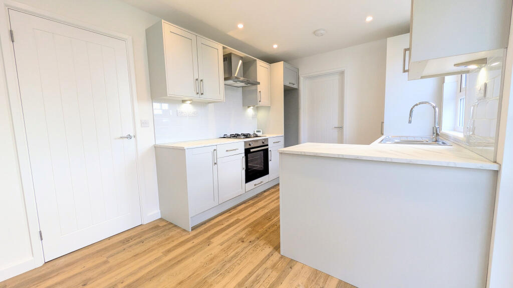 PXL_20251124_121600219~2