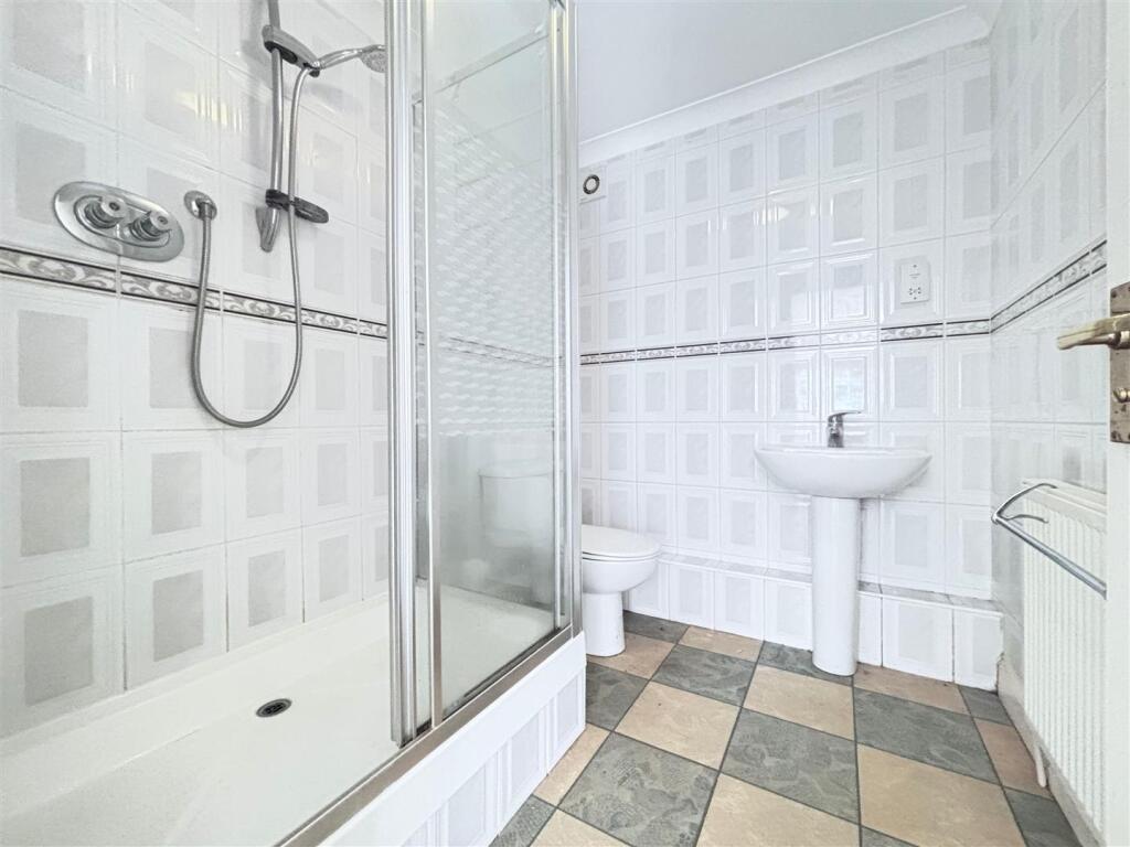 shower room.jpg