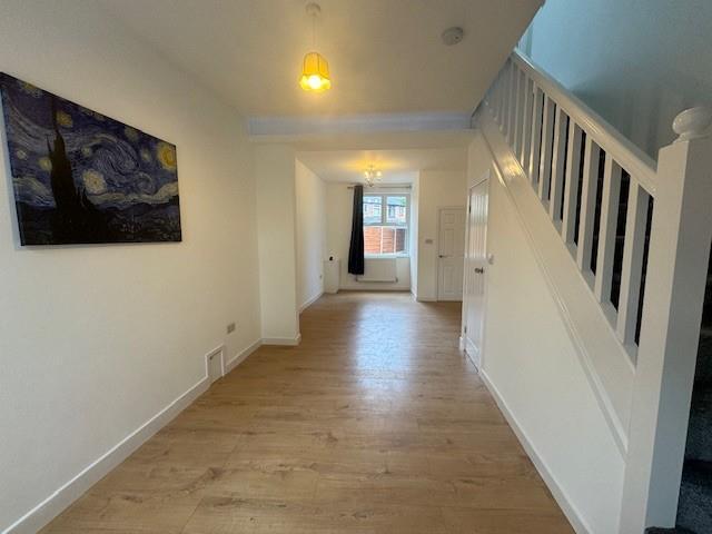 Dining Area to Lounge