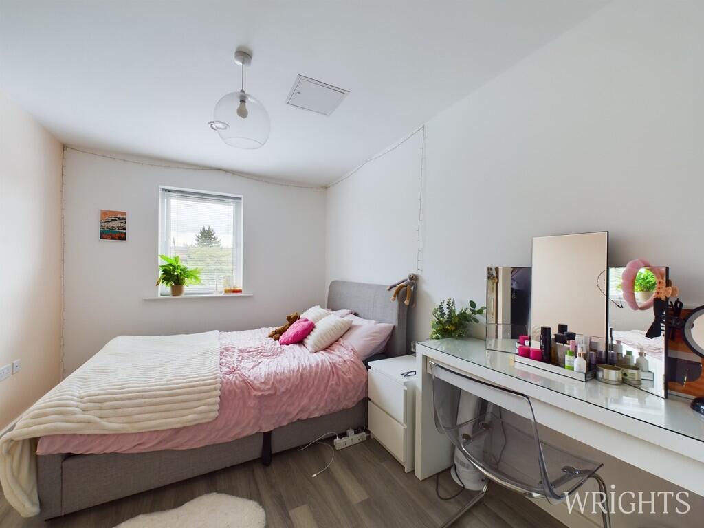 CAM02796G0-PR0179...