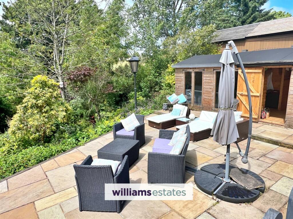 Outdoor seating area