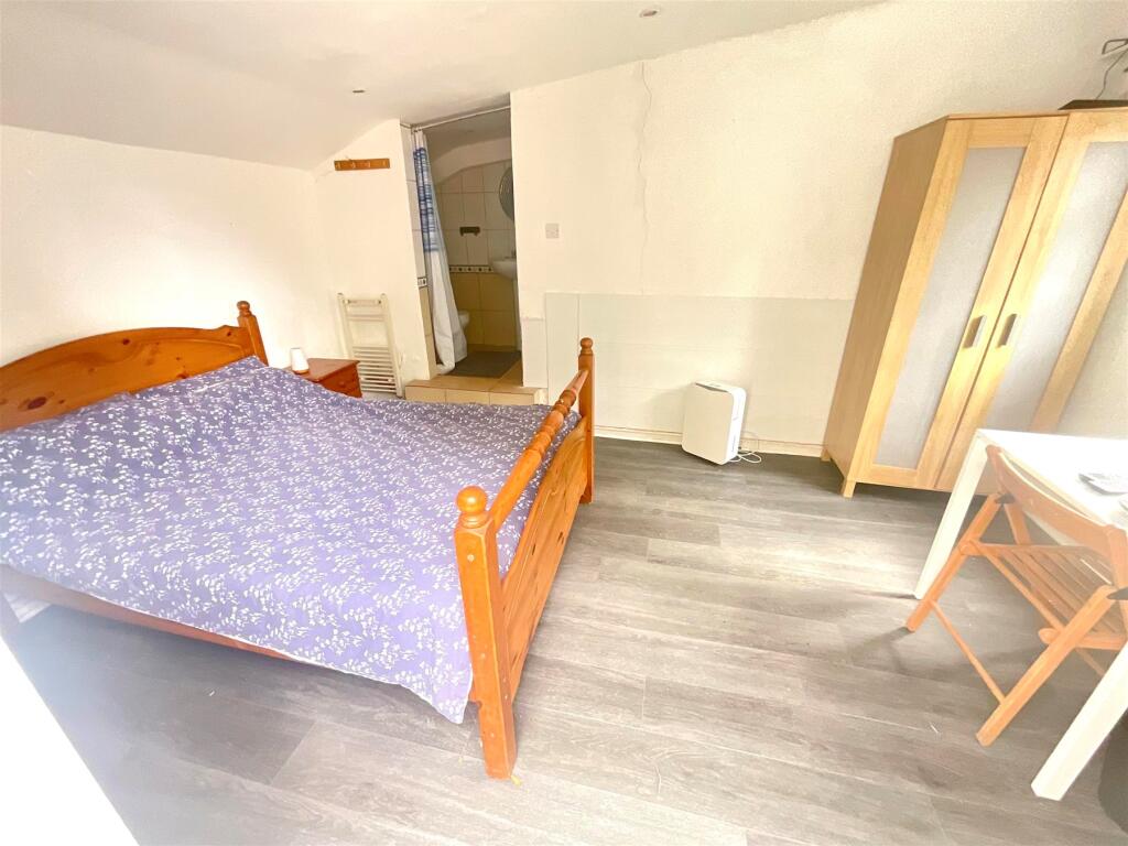Annexe Room