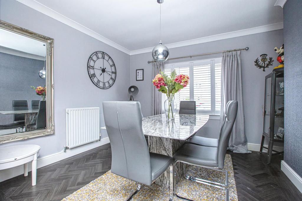 Dining Room/Bedroom