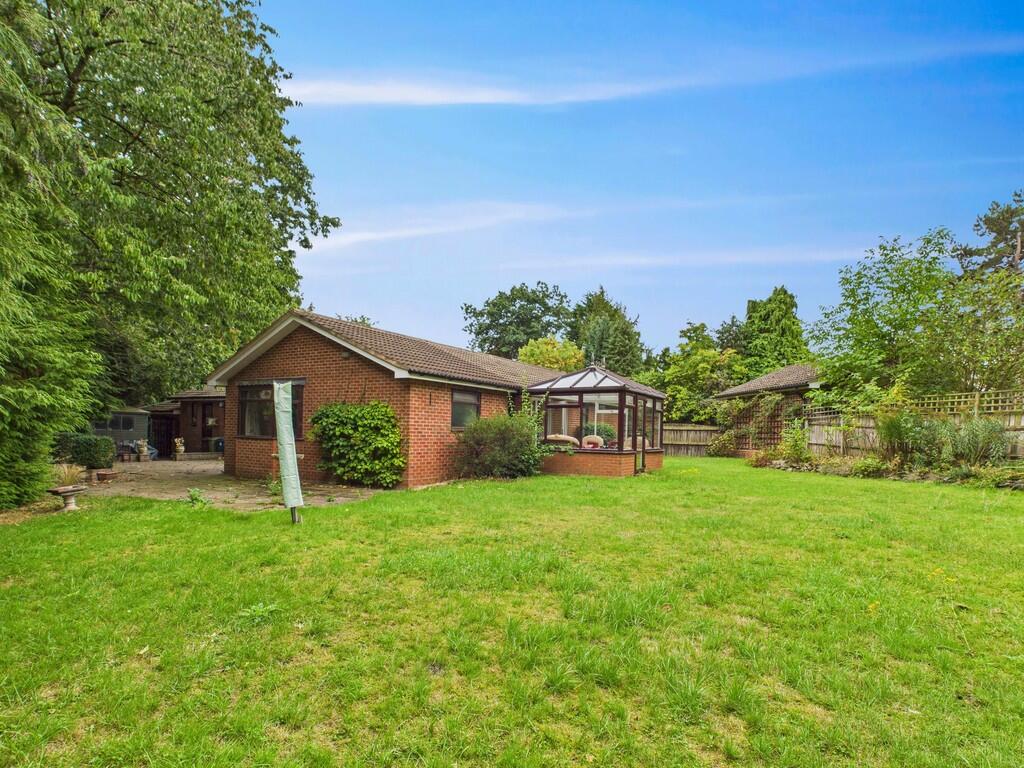 CAM03582G0-PR0140...