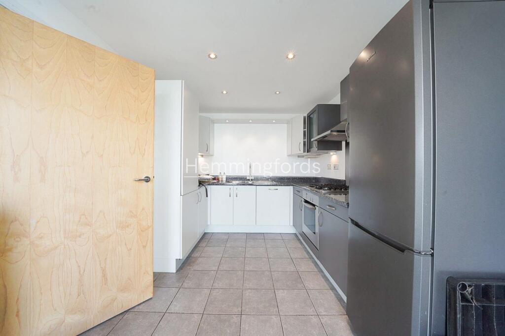 Western Beach Apartments-7.jpg