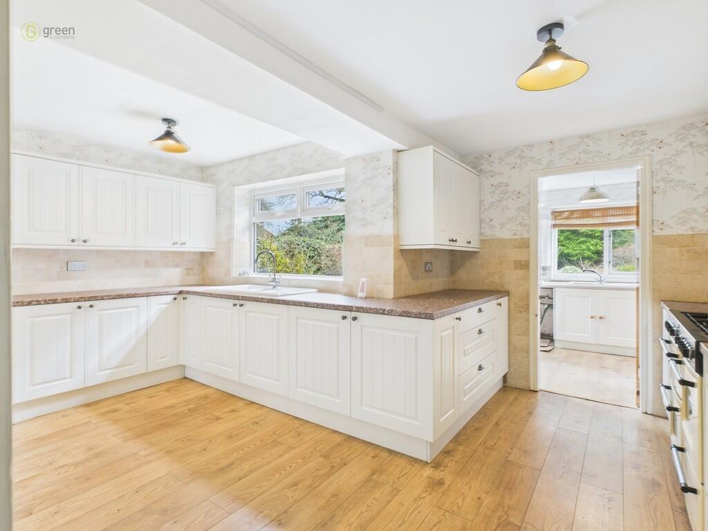 CAM03830G0-PR0125...