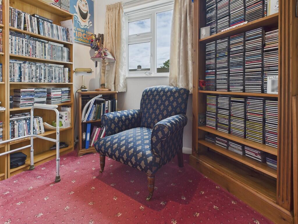 CAM04273G0-PR0161...