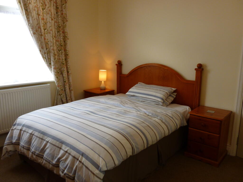 Room 4 bed.JPG