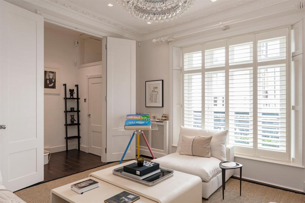 37 Lower Belgrave Street Hi-36.jpg