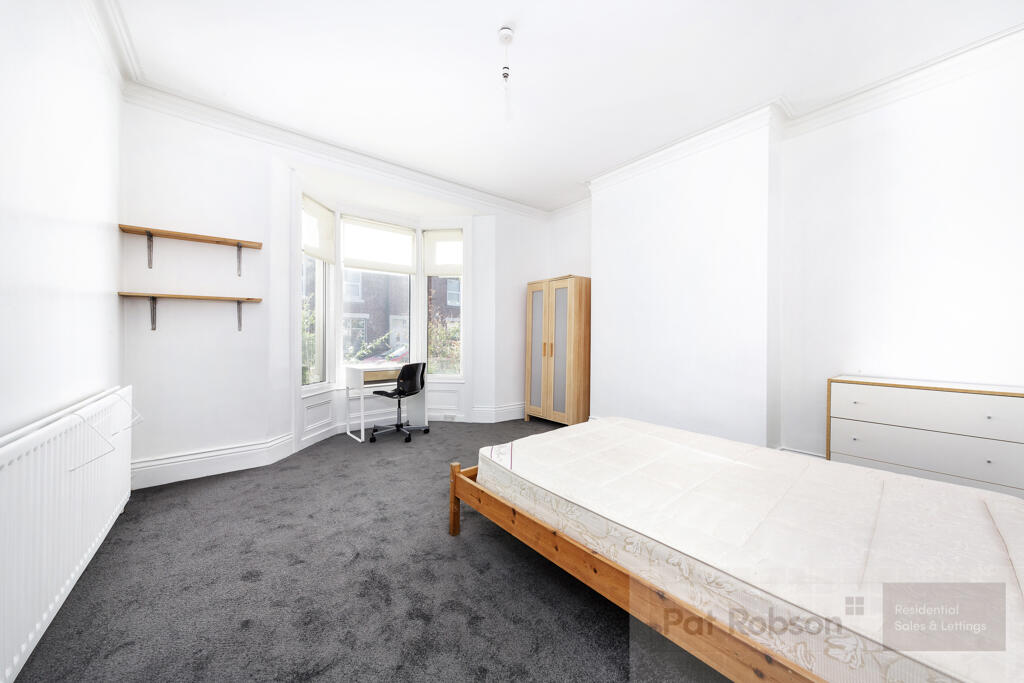 14 bollingbroke st57