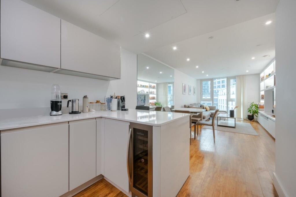 KITCHEN 2.jpg