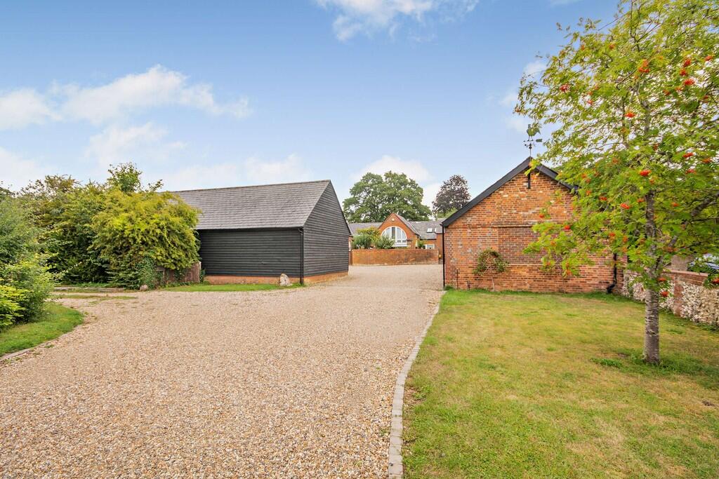 8658535-exterior1...