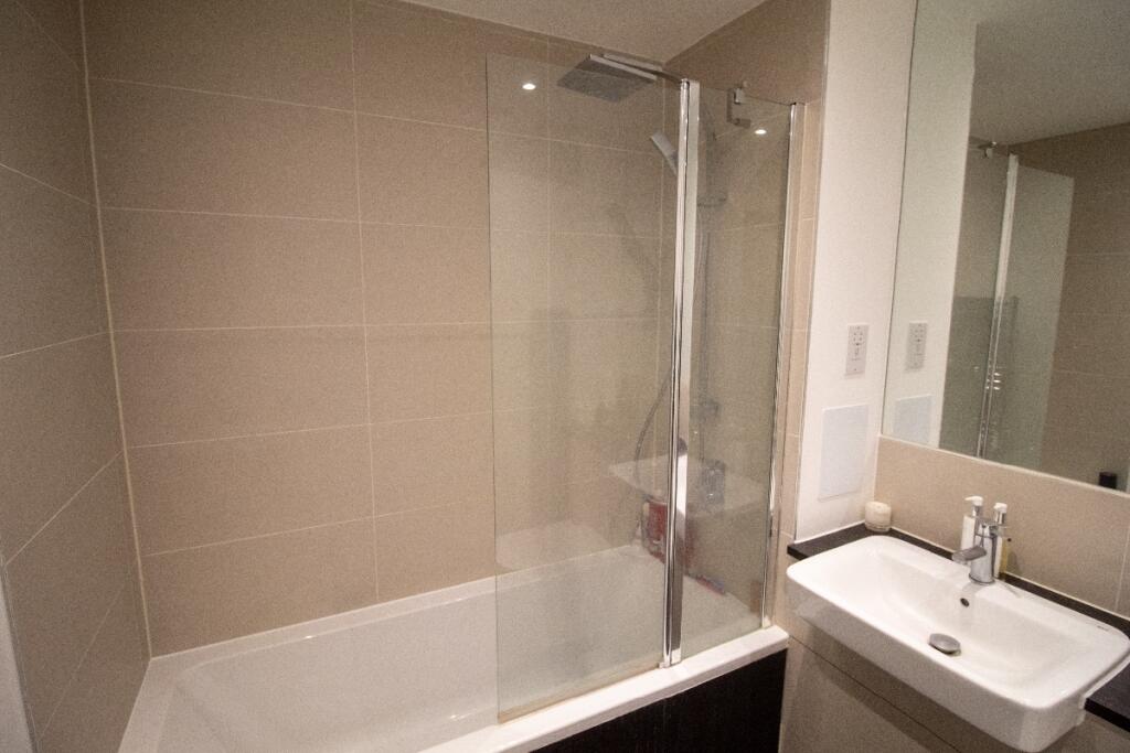 Main bathroom
