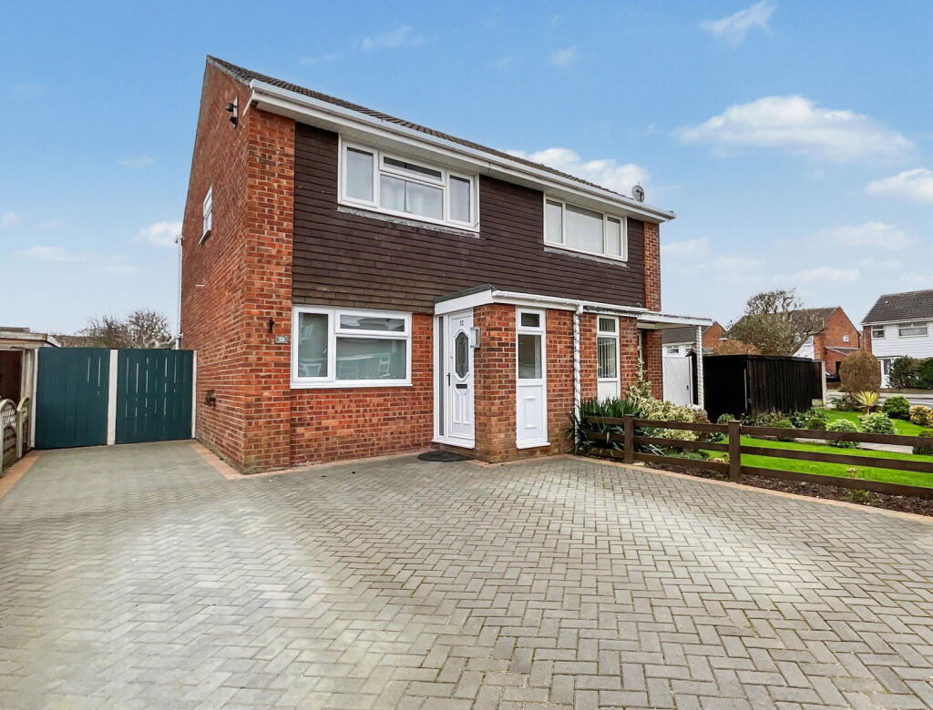 Seaton Way, Marshside, Southport