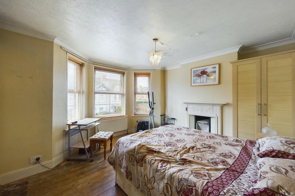 CAM01085G0-PR0442...