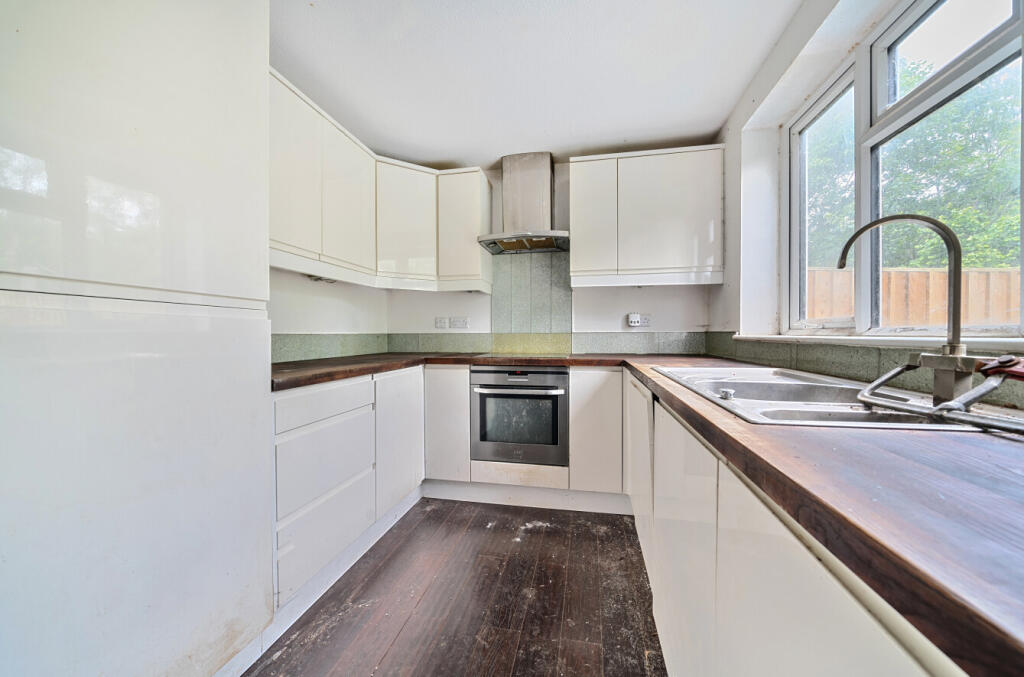 1305155-9-684ac08...