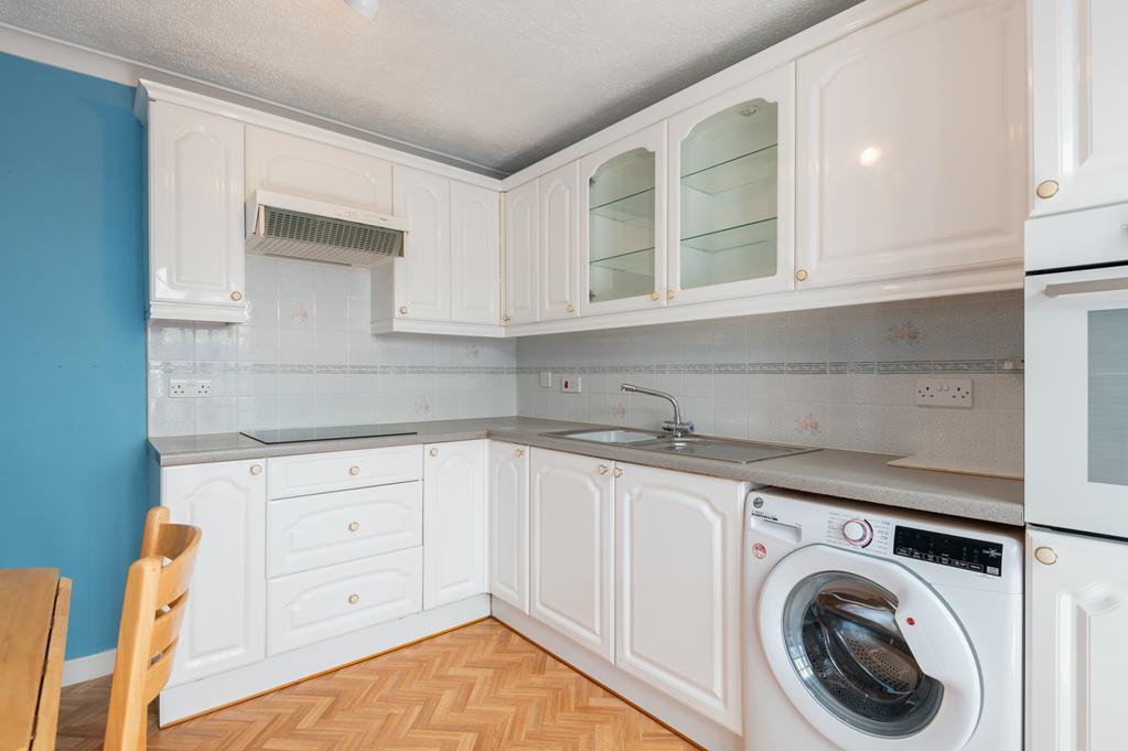 KITCHEN AGAIN
