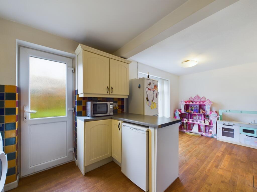 CAM02386G0-PR0101-STILL009