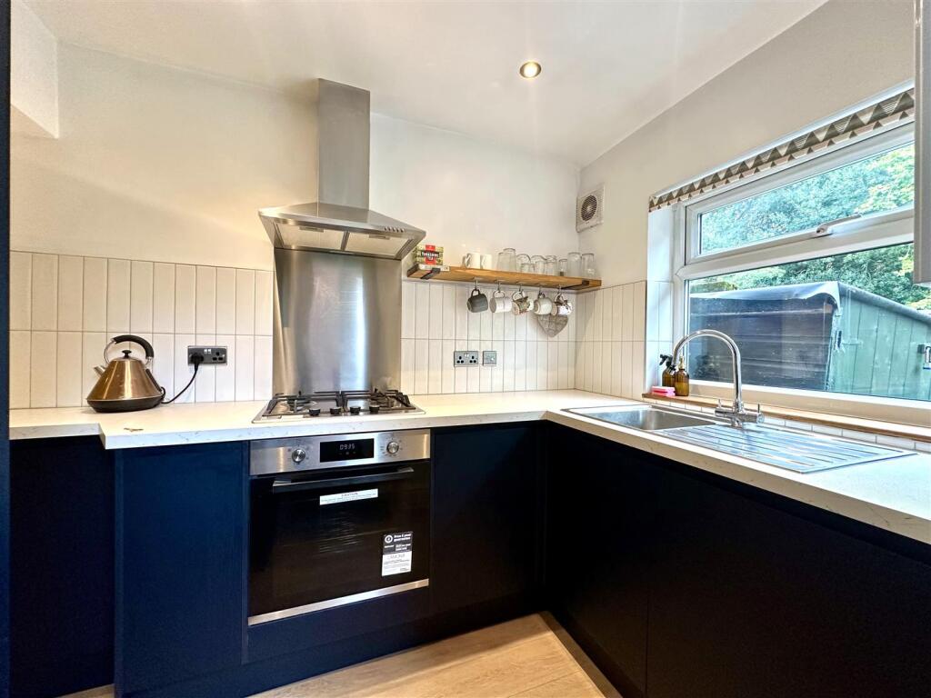 Breakfast Kitchen Aspect 2