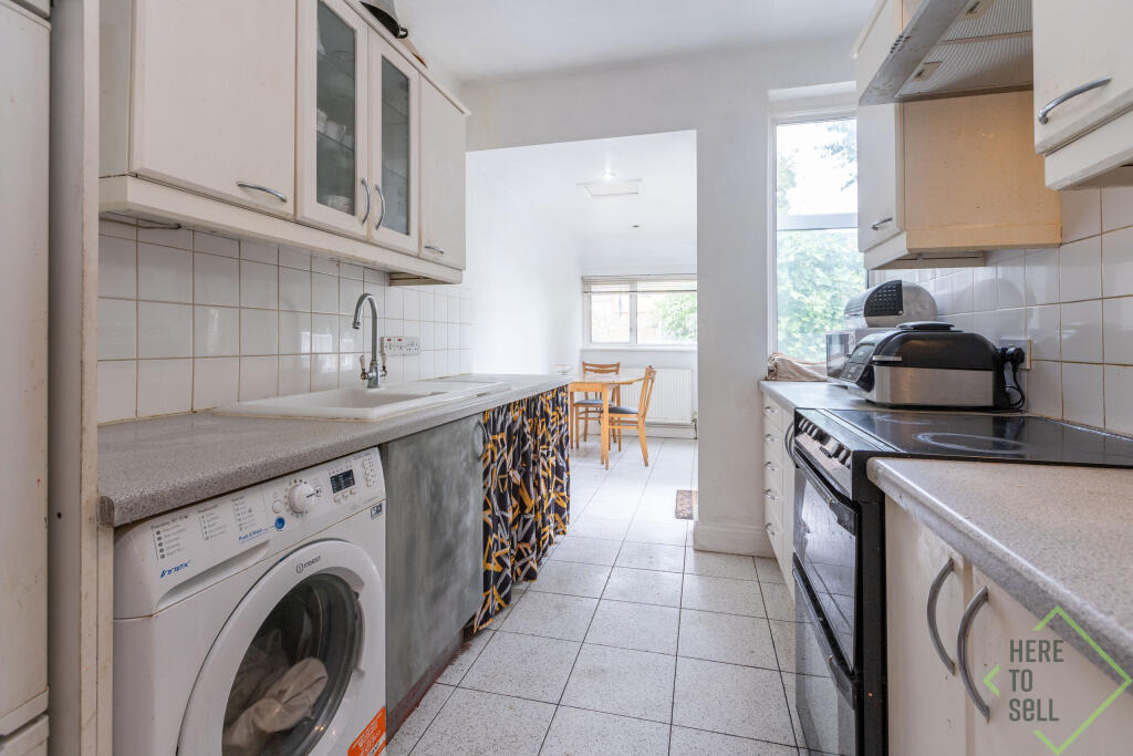 1 Northumberland Gardens, EDMONTON, N9 9LN-25