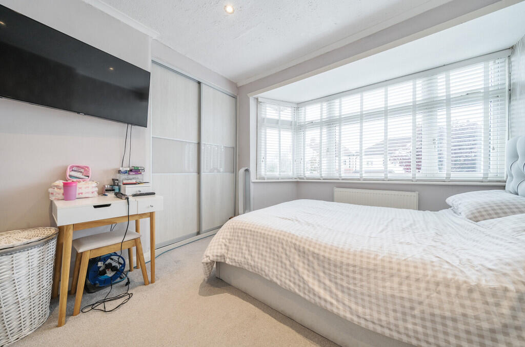 bedroom1-2