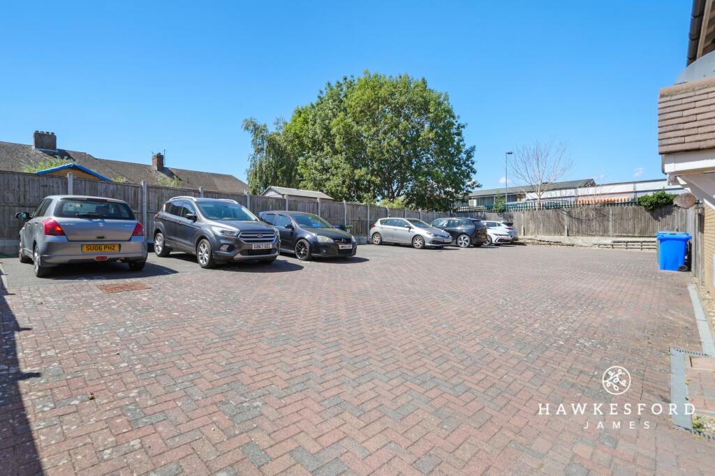 Monarch Drive, Sittingbourne - Parking