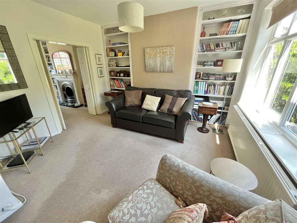 Lounge Aspect 2.jpg