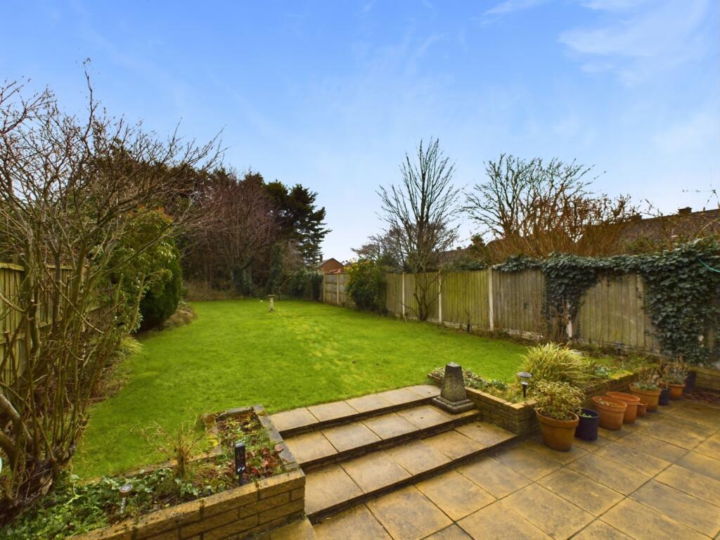 CAM02386G0-PR0112-STILL022