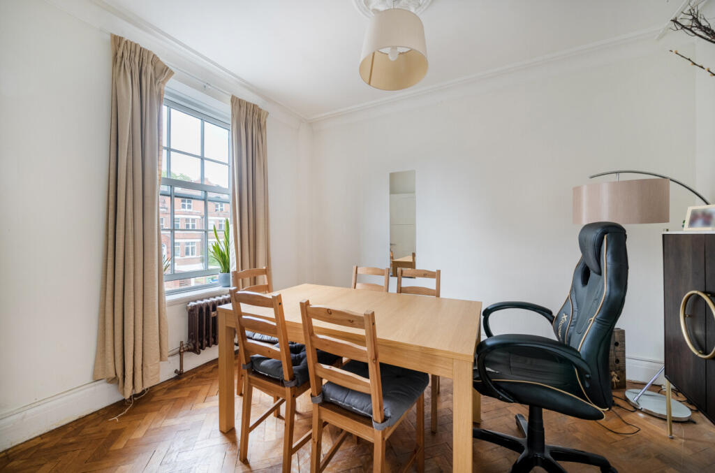 1302097-2-6839cea...