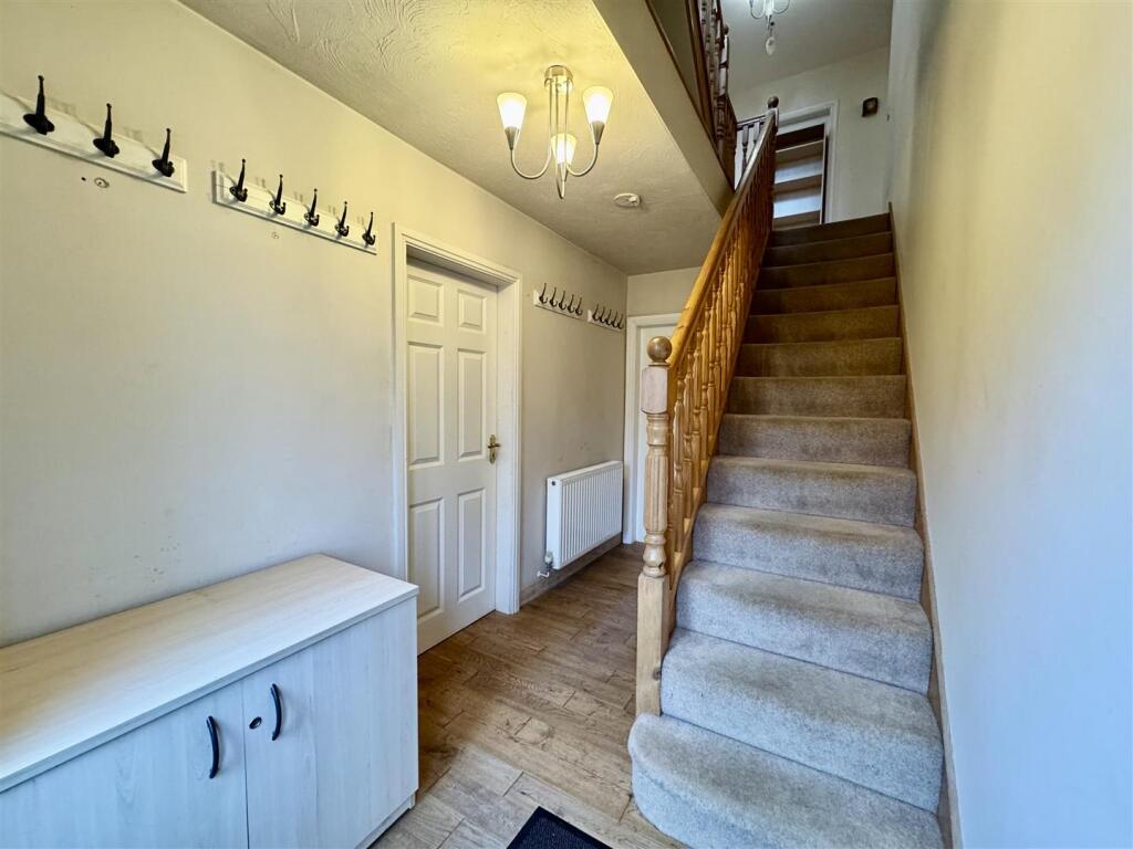 ENTRANCE HALLWAY