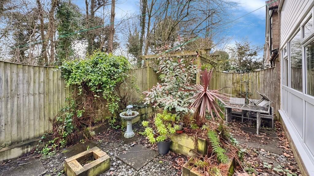 7dd9f27a-image_pi...