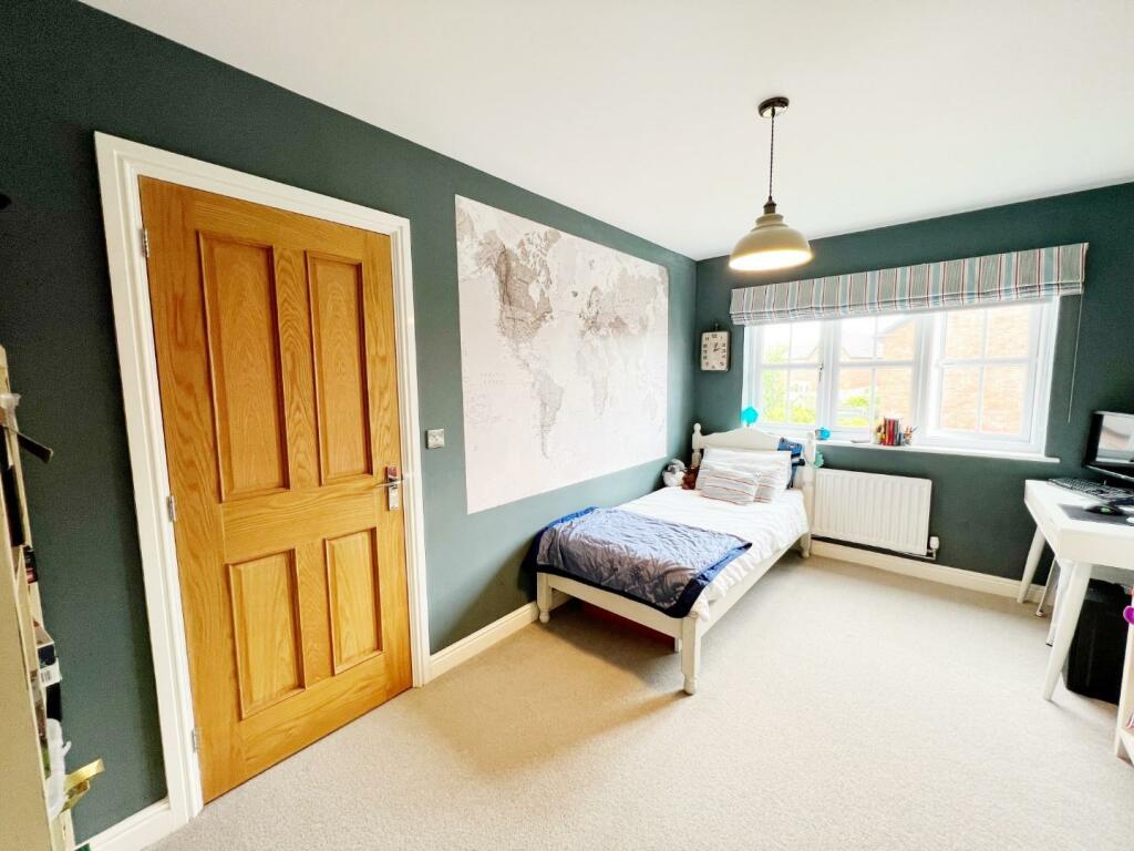 Bedroom 4 pic 1.jpg