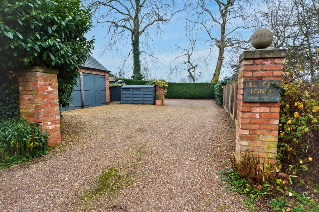 Hill House Lodge ...