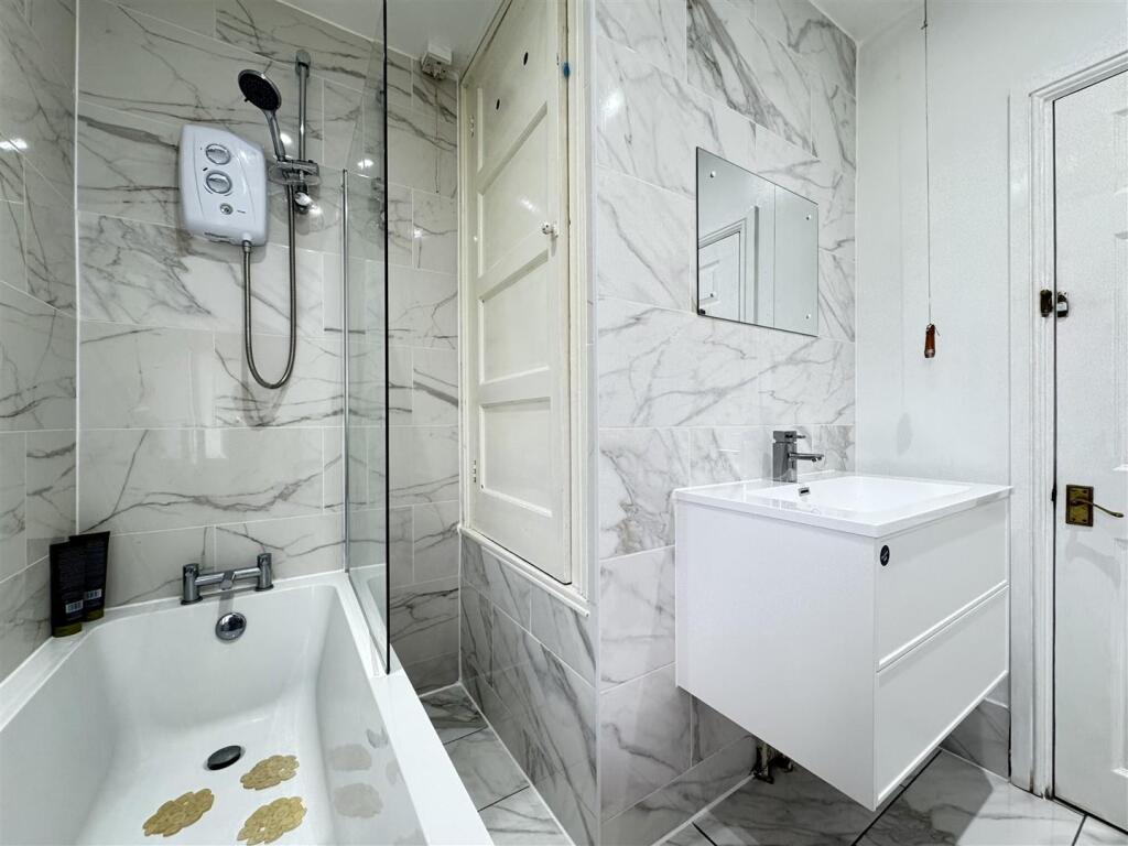 IMG_3237 (Large).JPG