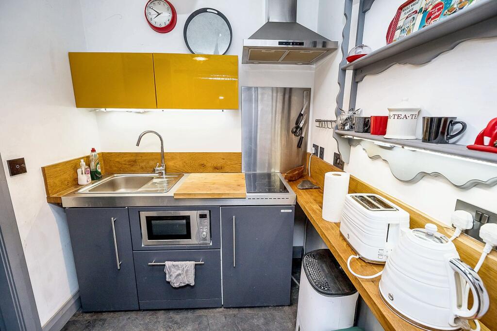 Guest Kitchen