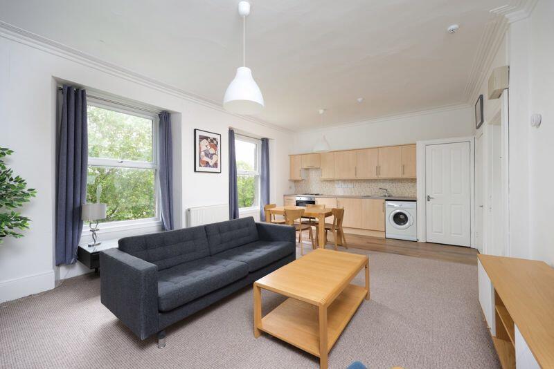 Kitchen/dining/living space