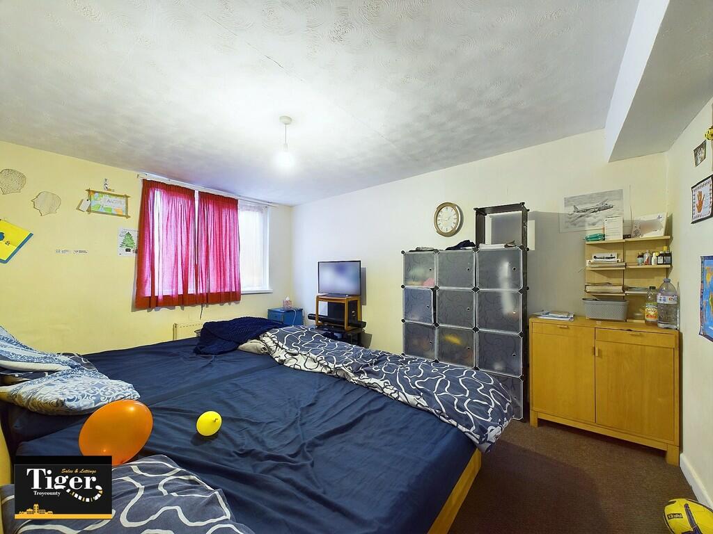 CAM03440G0-PR0196...