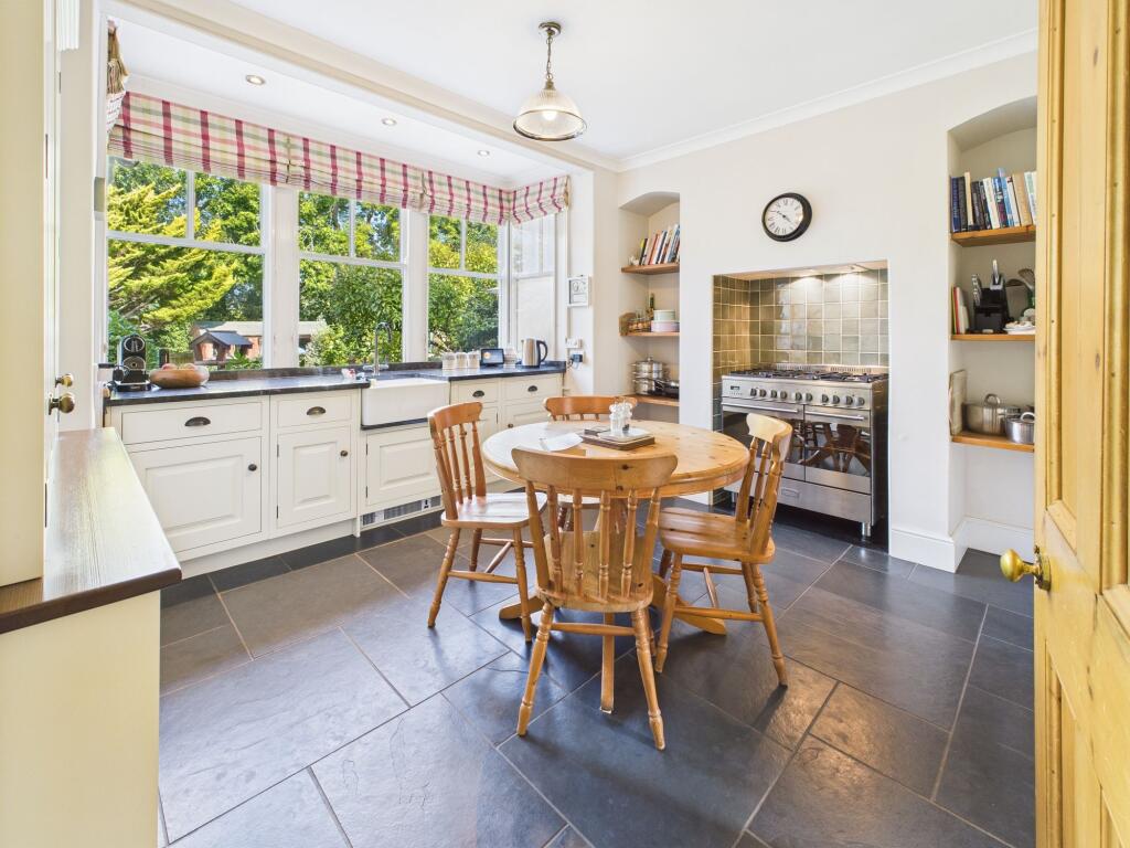 Kitchen/Breakfast Room