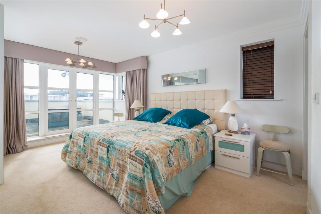 Flat 8 325675 10.jpg