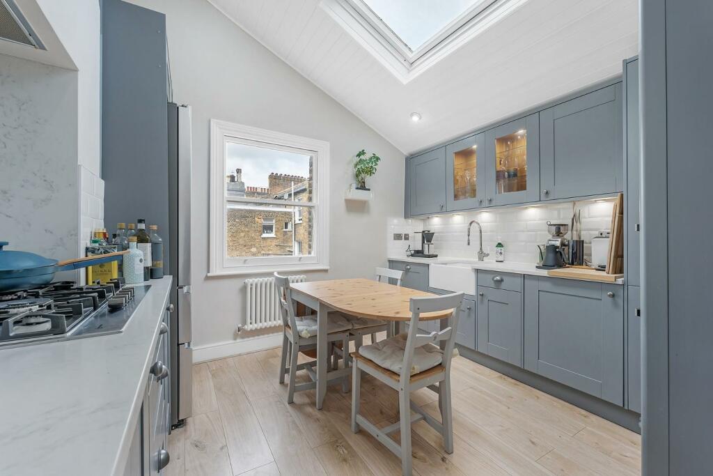 Kitchen.JPG