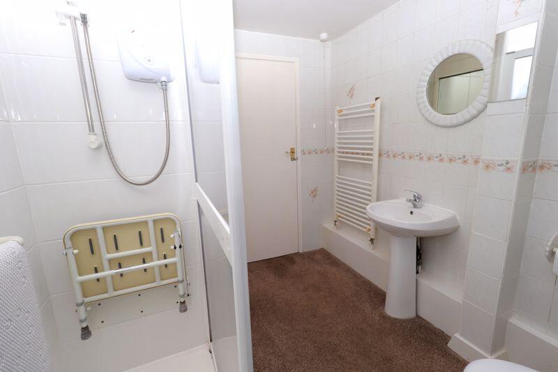 Bathroom (Ground Floor) 